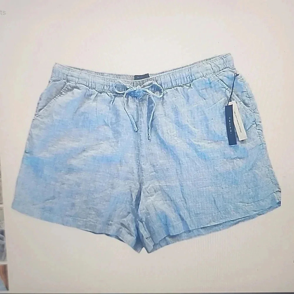 TAHARI LINEN LIGHT BLUE SHORTS SIZE 3X